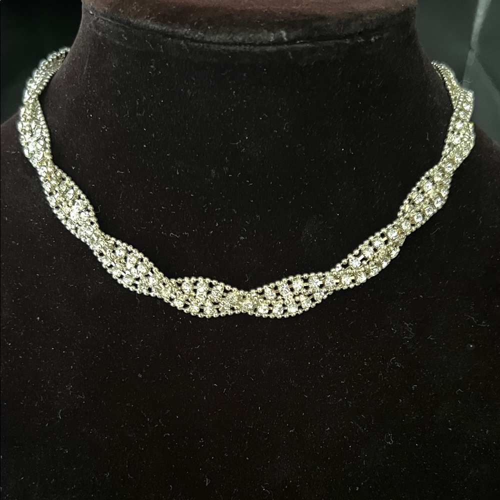 Vintage Rhinestone Braided Double Helix 15” Choker Necklace